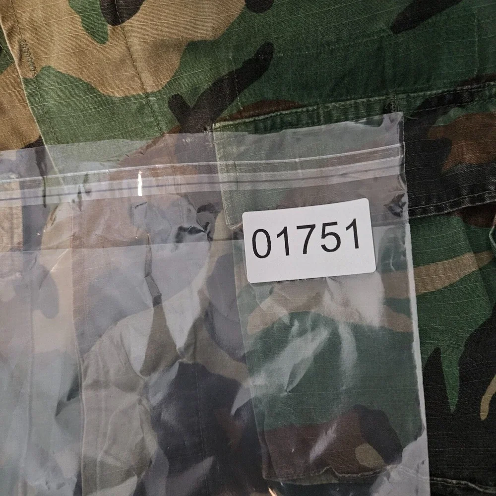 Army Shirt Men's Size Small Green Camo Woodland Combat Military Button Up‎ Sz S